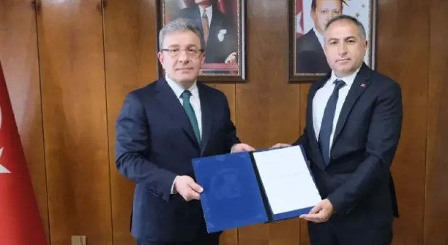 DEÜ'de Emekçilere Müjde! Toplu Sözleşme İmzalandı: Çalışanlar Kazandı!