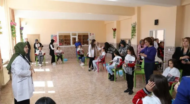 Develi İMKB Yatılı Bölge Ortaokulu öğrencilerine hijyen bilinci aşılandı