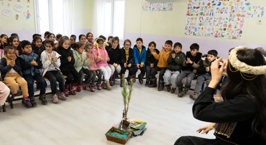 Dicle Elektrik'ten 5000 Öğrenciye Masallarla Doğa ve Sürdürülebilirlik Bilinci: 'Masal Yolcuları' Başladı!