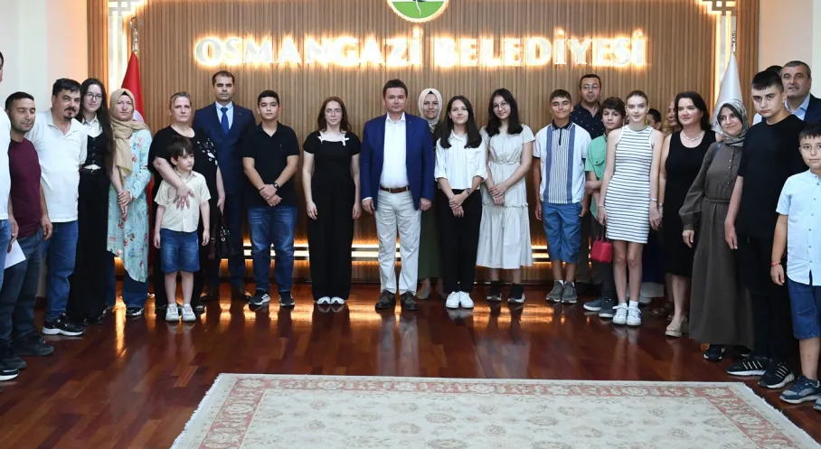 Dijiders Farkı: YKS ve LGS'de Büyük Başarı! Osmangazi'den Destek, Türkiye'den Birincilik!