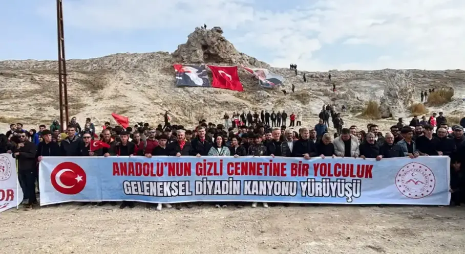 Diyadin Kanyonu'nda dördüncü doğa yürüyüşü düzenlendi