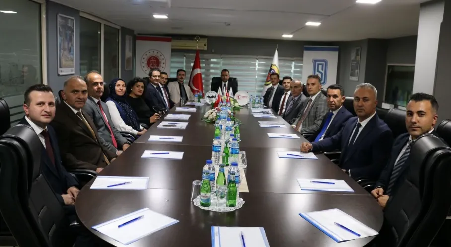 Diyarbakır'da Denetimli Serbestlik Müdürlüğü'ne Ziyaret: Topluma Kazandırma Çalışmaları Masaya Yatırıldı!