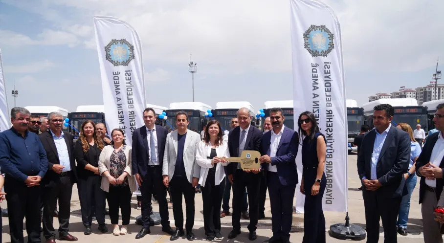 Diyarbakır'da Devrim: Çevre Dostu CNG'li Otobüsler Halkın Hizmetinde!