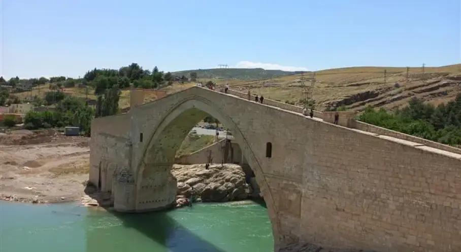 Diyarbakır'ın asırlık mirası: Malabadi Köprüsü