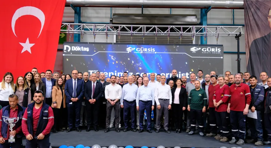 Döktaş Manisa'da Çalışan Bağlılığını ve Başarıyı Ödüllendirdi: İki Katlı Kutlama!