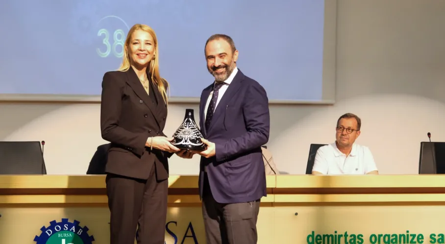 DOSABSİAD'da Bayrak Değişimi: Onur Kutlualp Yeni Başkan Seçildi!