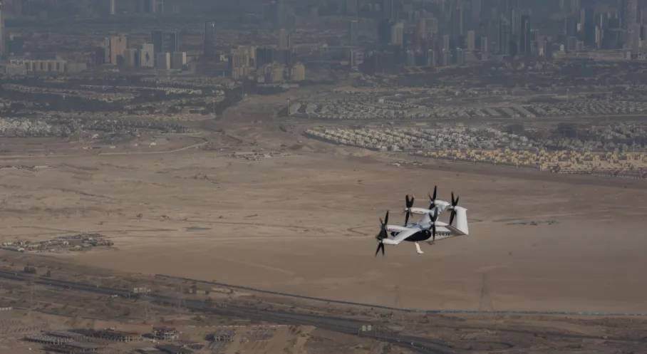 Dubai'de Hava Taksi Dönemi Başlıyor! İlk Uçuş Gerçekleşti, 2026'da Hizmete Giriyor!