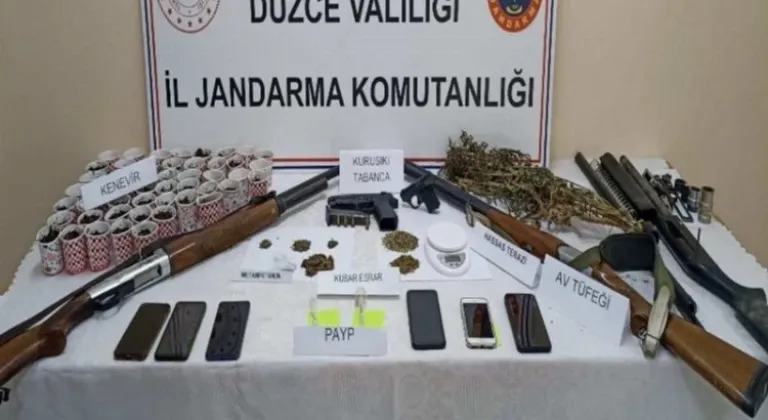 Düzce Jandarmasından Uyuşturucuya Büyük Operasyon: 18 Gözaltı!