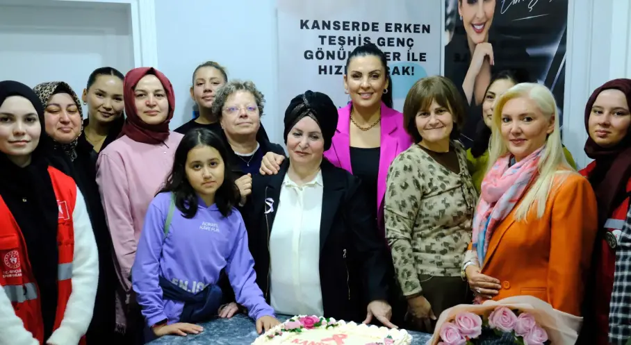 Ebru Şimşek'ten Anlamlı Dayanışma