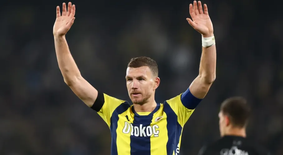 Edin Dzeko Fiorentina'da Fırtınalar Estirecek! İşte Yıldız Golcünün İlk Açıklaması