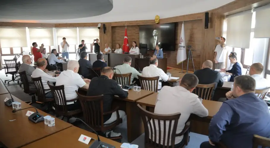 Edirne Belediye Meclisi Olağanüstü Toplandı
