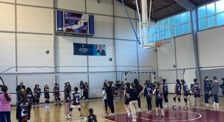 Efes Selçuklu Çocukları Kışın Sporla Büyüyor