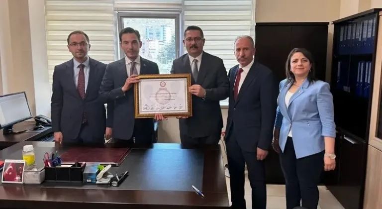 Efsane Vali'nin Oğlu Mehmet Kemal Yazıcıoğlu, Tokat Belediye Başkanı Oldu