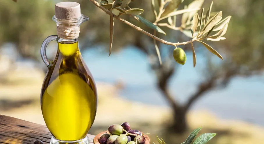 Ege İhracatçı Birlikleri'nden Mart Ayında 1.5 Milyar Dolarlık Güçlü İhracat: Körfez'deki Gerilemeye Rağmen AB Yükselişte!