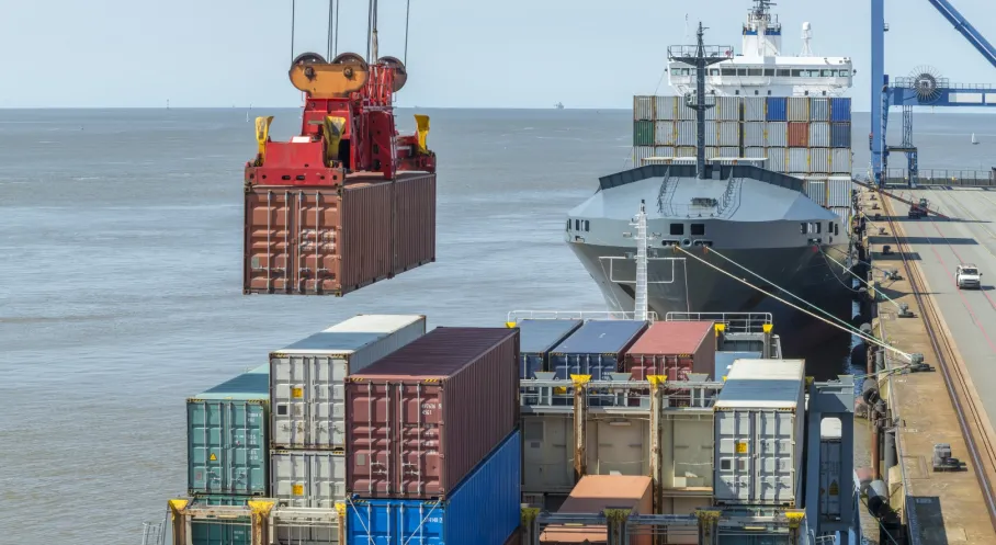 Egeli İhracatçılara Büyük Destek Müjdesi! Rakamlar Dudak Uçuklattı: %90 Artışın Sırrı Ne?