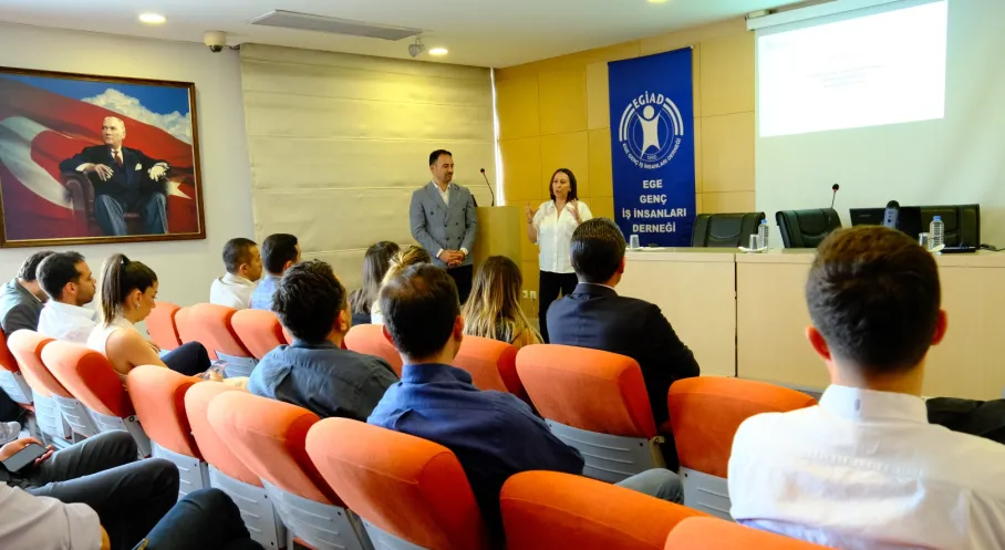 EGİAD'dan İngiltere Çıkarması: Yatırım Fırsatları Masaya Yatırıldı!