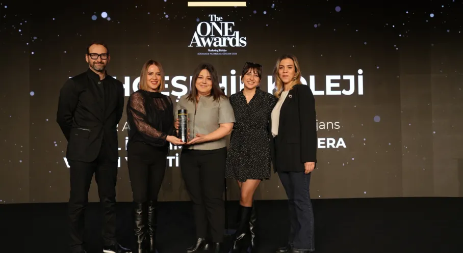 Eğitimde Çığır Açan Başarı! Bahçeşehir Koleji 'Yılın En İtibarlı Özel Temel Eğitim Kurumu' Seçilerek Zirveye Yerleşti