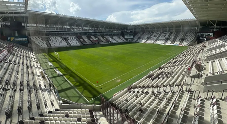Elazığ Atatürk Stadyumu Yeniden Açıldı: Sporun Kalbi Burada Atıyor!