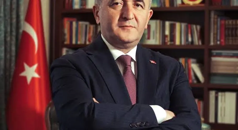 Elazığ Valisi Hatipoğlu'ndan Eşi Hakkındaki İddialara Sert Yanıt!