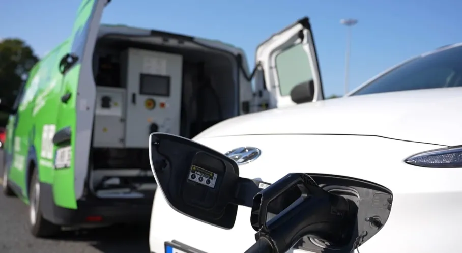 Elektrikli Araçlara Can Suyu: OtoPriz'den Mobil Şarj Hizmeti!