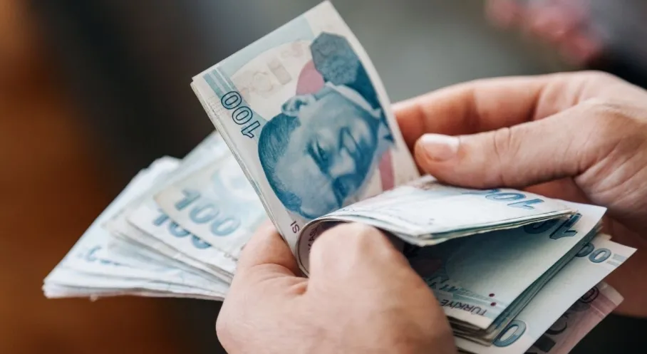 Emeklilere Müjde! Maaş Farkları 4 Şubat'ta Hesaplara Yatıyor, İşte Detaylar