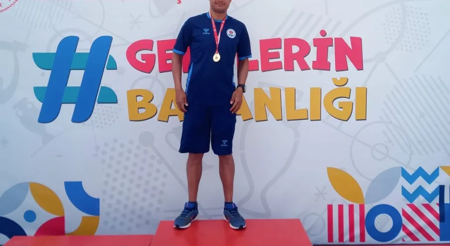 Emrah Öztürk'ten Tarihi Rekor! Trabzon'dan Altın Madalya Müjdesi
