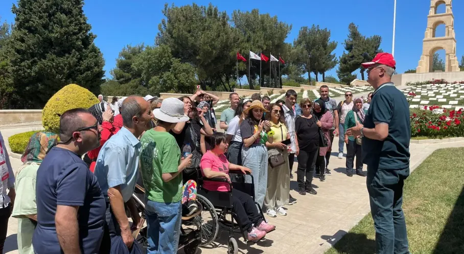 Edirne'den Anlamlı Ziyaret: Engelliler Haftası'nda Çanakkale Şehitliği Turu!