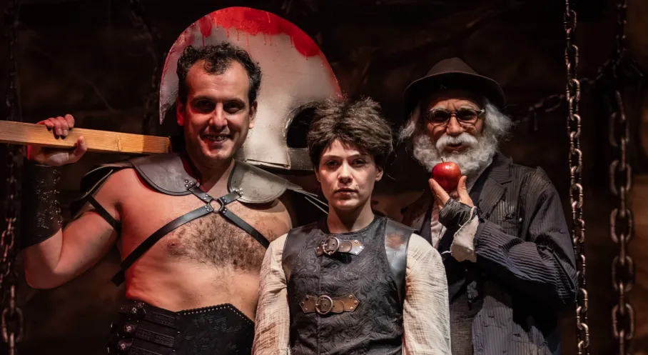 ENKA Sanat'tan Dünya Tiyatro Günü'ne Özel İki Etkinlik: Sahne ve Perde Buluşuyor!