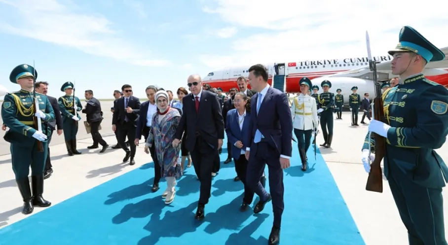 Erdoğan Türkistan'da: Türk Devletleri Teşkilatı Zirvesi'nde Kritik Adımlar ve İkili Görüşmeler Hız Kesmiyor!
