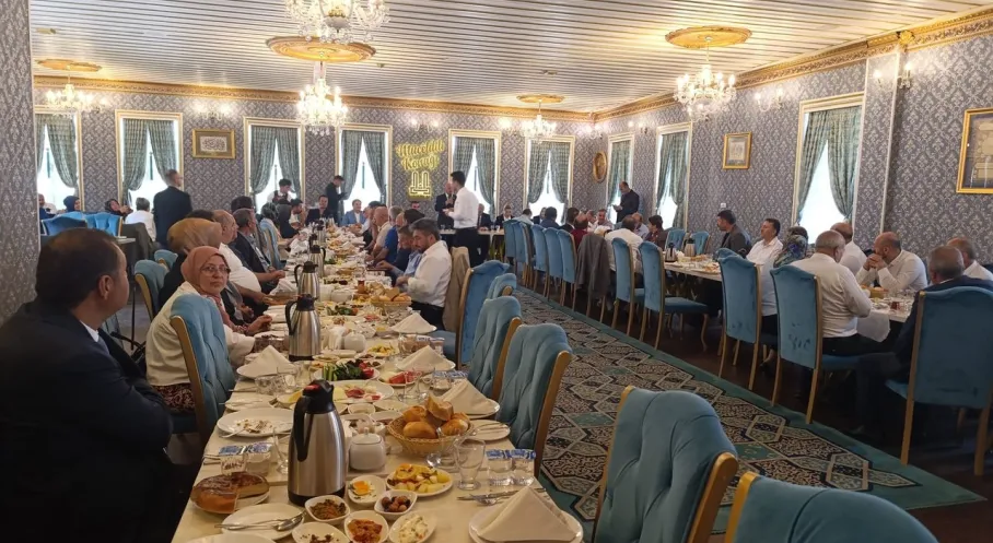 Erzurum'da AK Parti ve STK'lar Buluştu: Ortak Akıl Vurgusu!