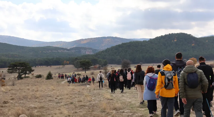 Eskişehir'de Cumhuriyet Coşkusu: Doğaseverler Frig Vadisi'nde Yürüdü!
