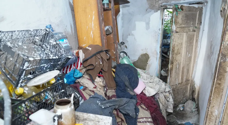 Eskişehir'de Şok! Tepebaşı'nda Çöp Ev Alarmı: 4 Ton Çöp Çıkarıldı!