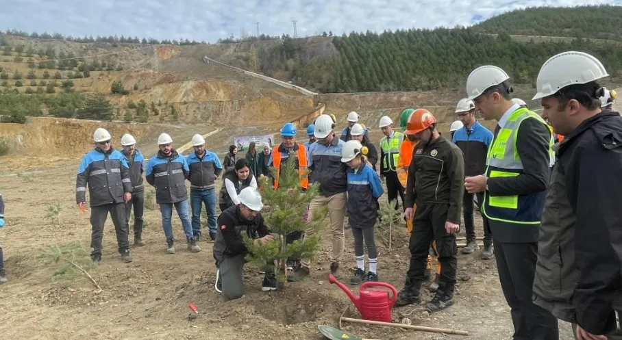 Eti Bakır'dan Türkiye'ye Yeşil Nefes: 41 Bin Fidan Toprakla Buluştu!