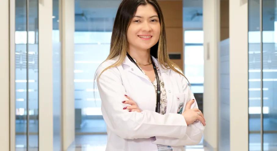 Ev Yapımı Diş Beyazlatıcılar Diş Minesini Yok Ediyor! Uzmanlar Şok Eden Gerçeği Açıkladı