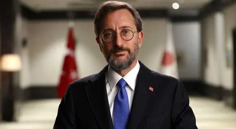 Fahrettin Altun'dan Özgür Özel'e Tokat Gibi Cevap: Devlet Bilgin Sıfır!