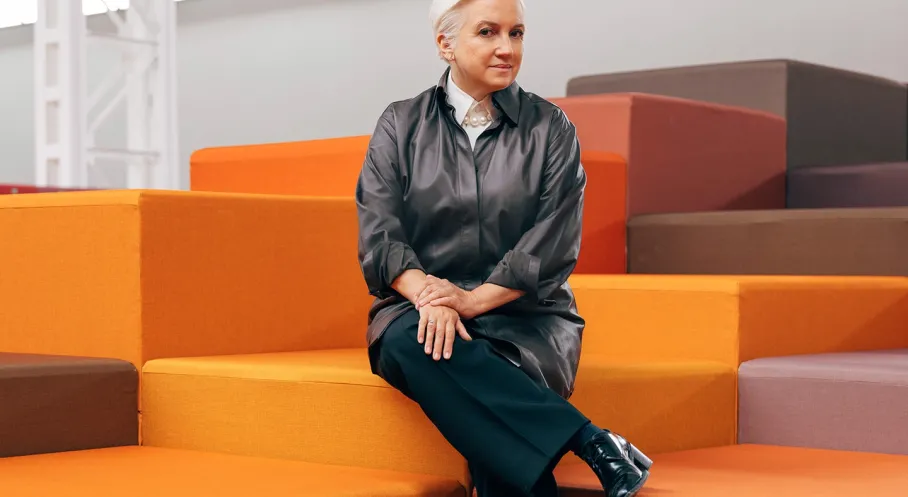 FENDI'de Tarihi Değişim: Silvia Venturini Fendi Onursal Başkan Oldu!