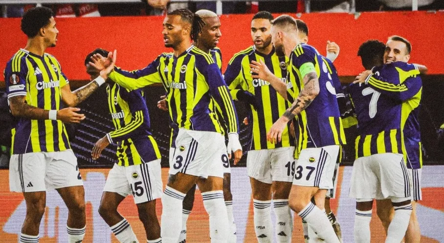 Fenerbahçe'de Beşiktaş Derbisi Öncesi Şok Gelişme: Tam 6 Yıldız Kadroda Yok!