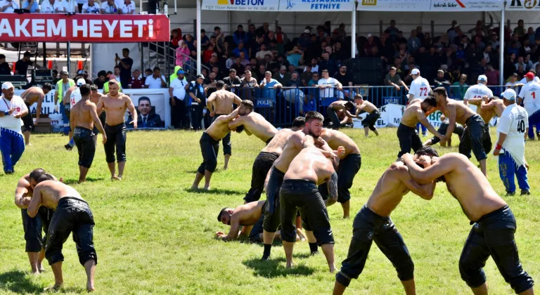 Fethiye Yağlı Güreşleri Şöleni: 1013 Pehlivan Er Meydanında!