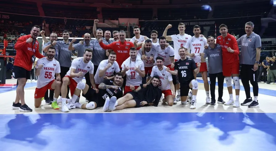 Filenin Efeleri Tarih Yazdı! Namağlup Lider Son 16'da!