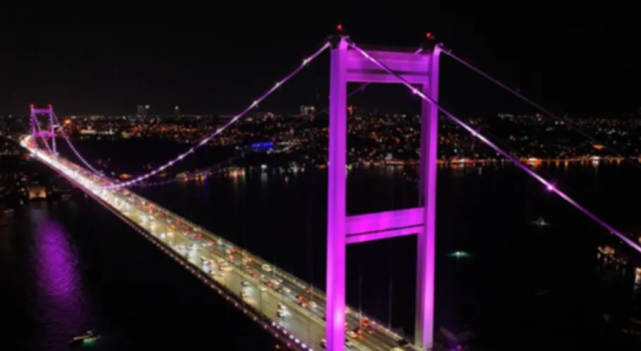 FSM Köprüsü, Global Wellness Day İçin Magenta Rengine Büründü!