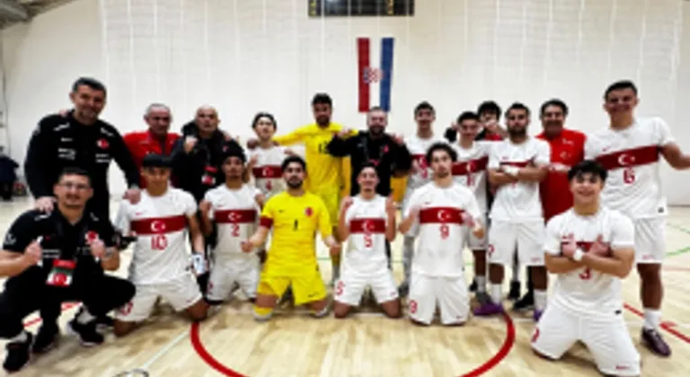 Futsal U19 Millî Takımımız, Bosna-Hersek'i 4-3 Yendi - 2025 UEFA Futsal Avrupa U19 Şampiyonası Eleme Turu Güncel Haberler