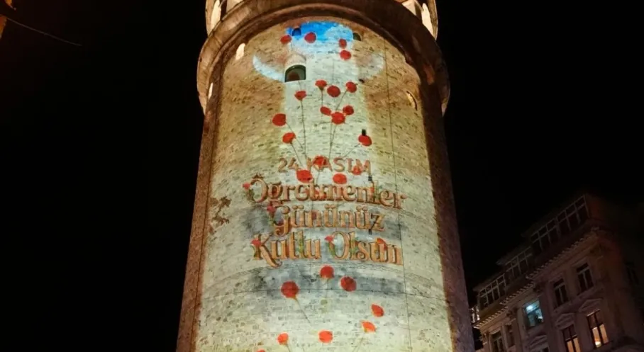 Galata Kulesi'nden Öğretmenler Günü'ne Işık Dolduran Gösteri!