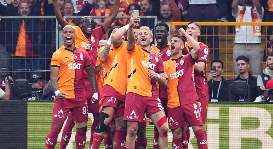 Galatasaray Şampiyon! Süper Lig'de 25. Zafer ve 5. Yıldız Coşkusu!