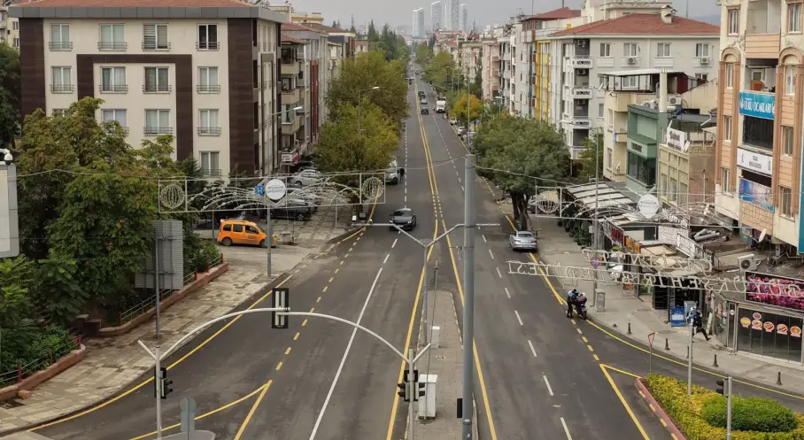 Gaziantep’te Üniversite Bulvarı ve Ordu Caddesi Yenilendi