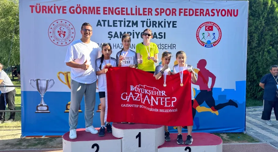 Gaziantep'ten Gurur Veren Haber! Büyükşehir Sporcuları Türkiye Şampiyonası'nda Madalyaları Topladı!