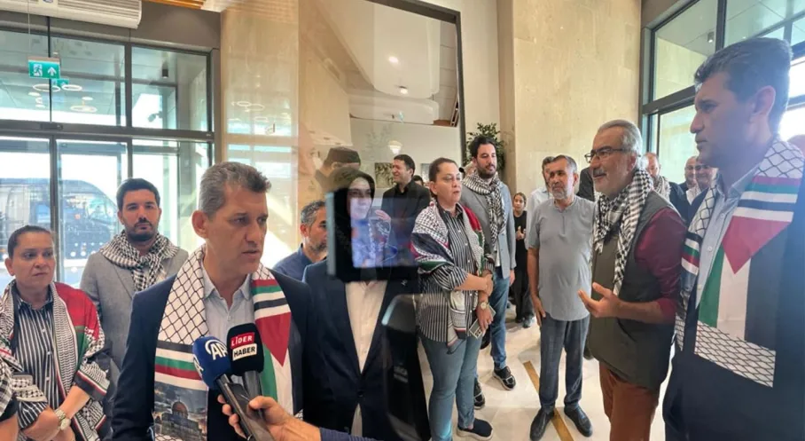 Gazze Filosu Kahramanları Antalya'da Coşkuyla Karşılandı!