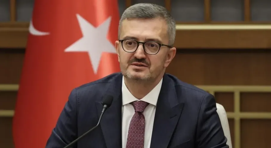 Gebze'de Bina Çöktü! İletişim Başkanı'ndan Açıklama: Dualarımız Enkaz Altında