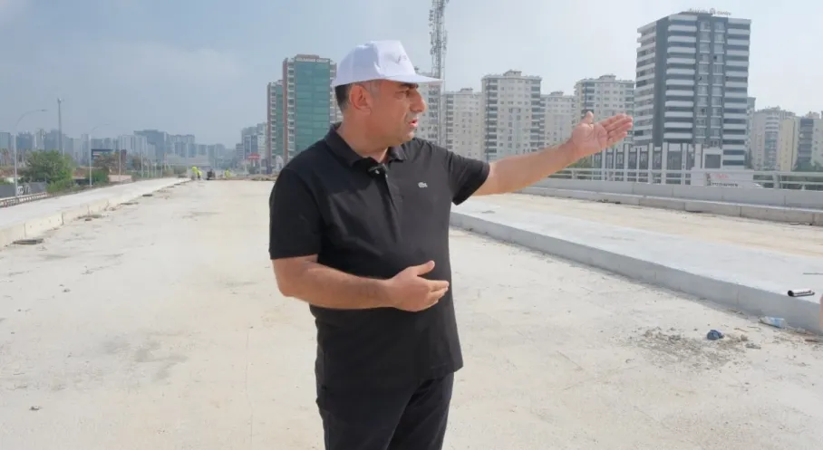 Adana'da Ulaşım Rahatlayacak: Geçer, Köprülü Kavşak İnşaatını İnceledi!