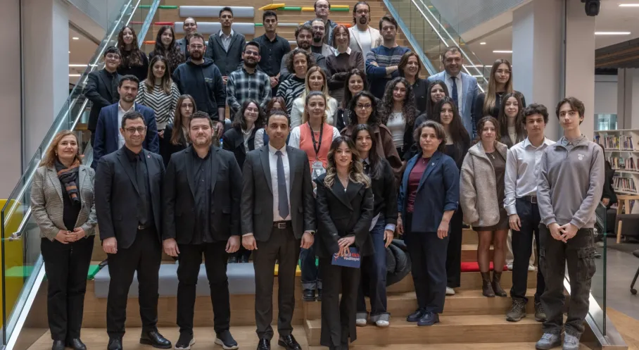 Geleceğin Yıldızları Sahnedeydi: Liseli ve Üniversiteli Girişimcilerden Çığır Açan Fikirler Yatırımcıları Büyüledi!