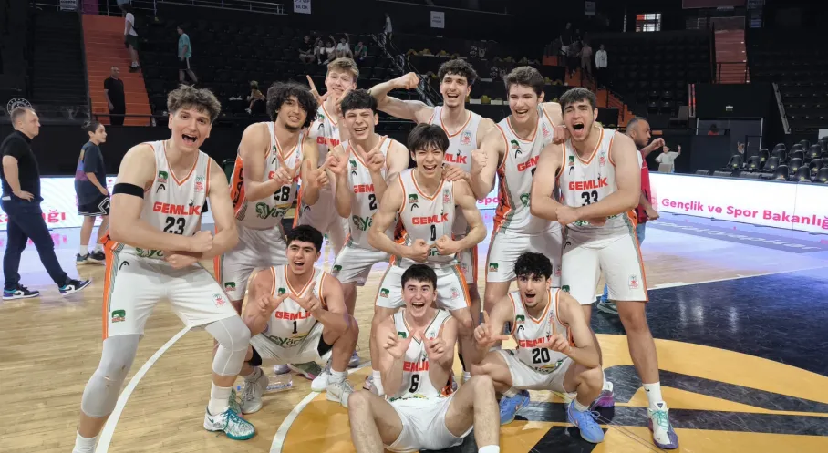 Gemlik Basketbol U18 Türkiye Şampiyonu! Fenerbahçe'yi Finalde Devirdi